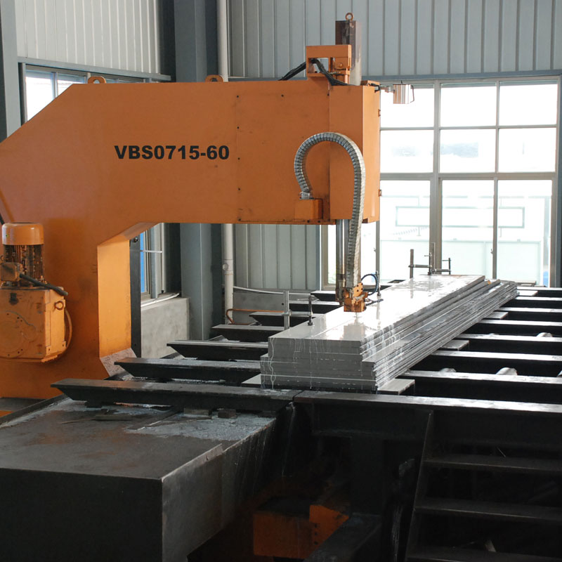 Kuidas pakuvad nelja südamikuga vormimaterjalid täpseid lahendusi vormide tootmise erinevateks töötingimusteks?